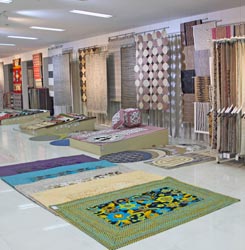 Manufacturer of designer Custom Made Rugs in India