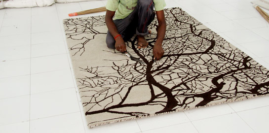 Manufacturer of designer Custom Made Rugs in India